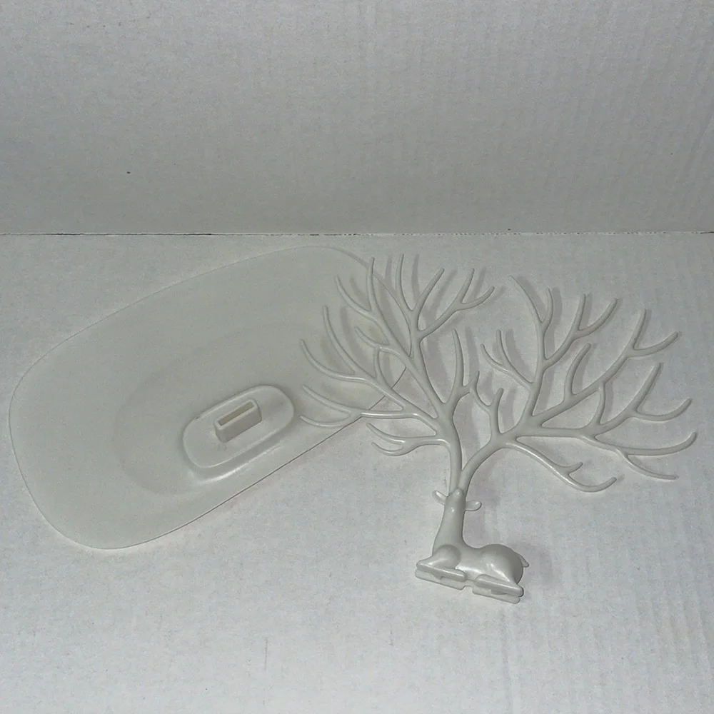 Vermkrey Deer Jewelry Holder / Organizer - White - OS